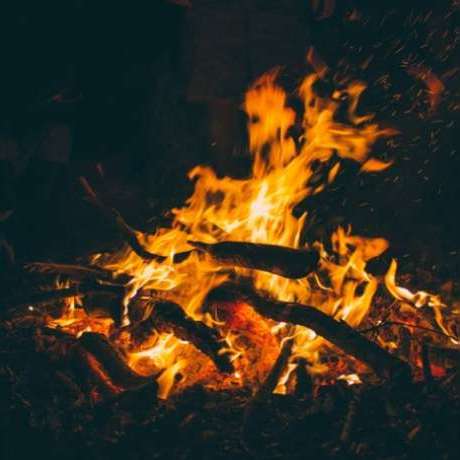 دانلود آهنگ جدید آتیش بیبی چشات خیلی اتیشه